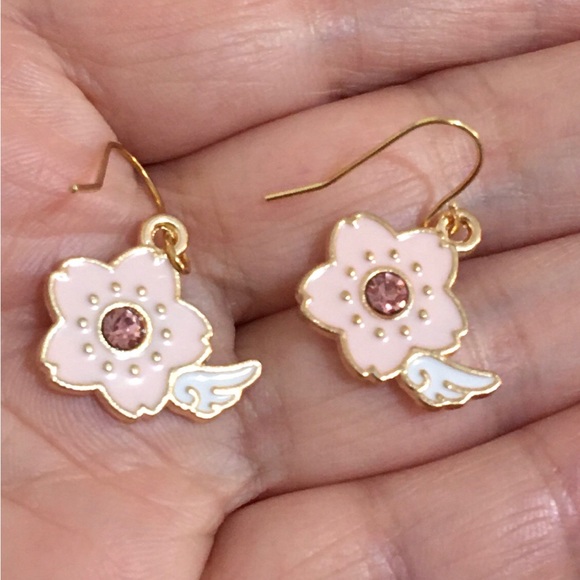 Pink Flower ￼Pink CZ in the middle￼With White Wing￼ Earrings Rose Gold Hooks - Picture 11 of 11